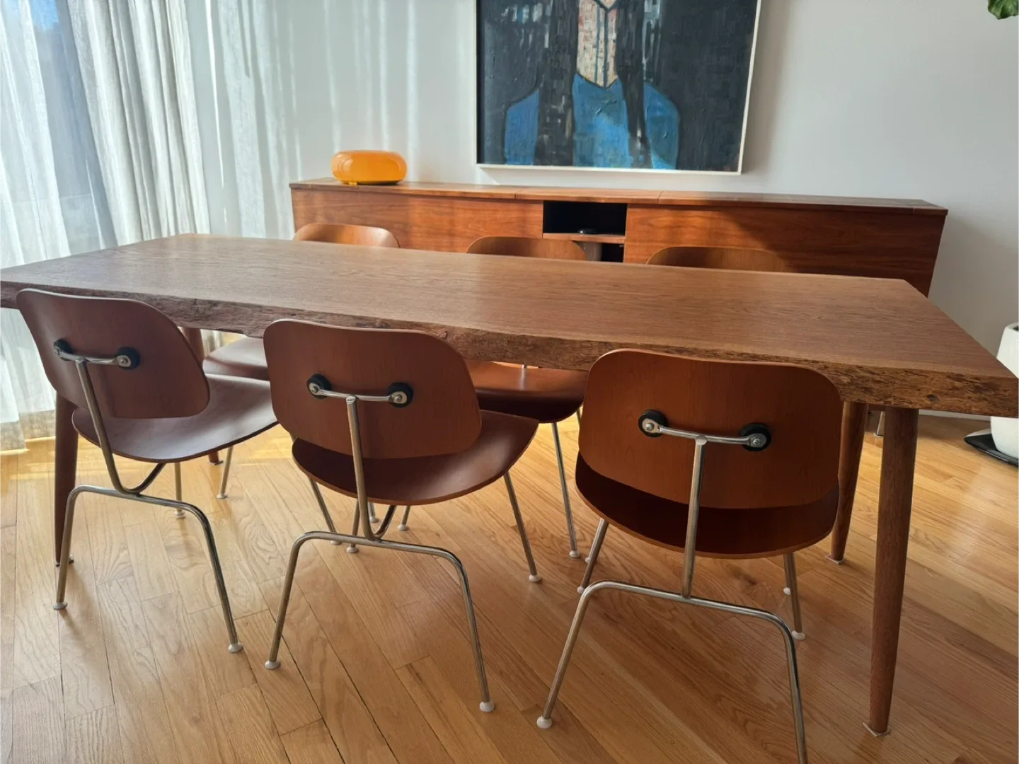 Live Edge Wood Dining Table with Chairs image indicator(5)