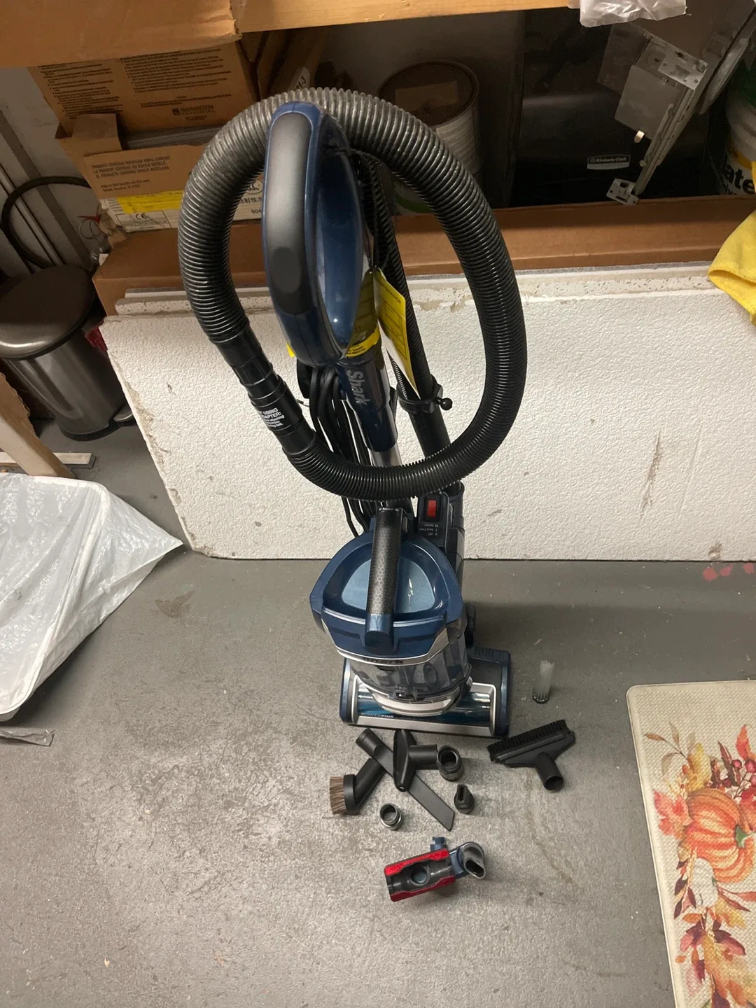 Shark PowerFins Upright Vacuum thumbnail