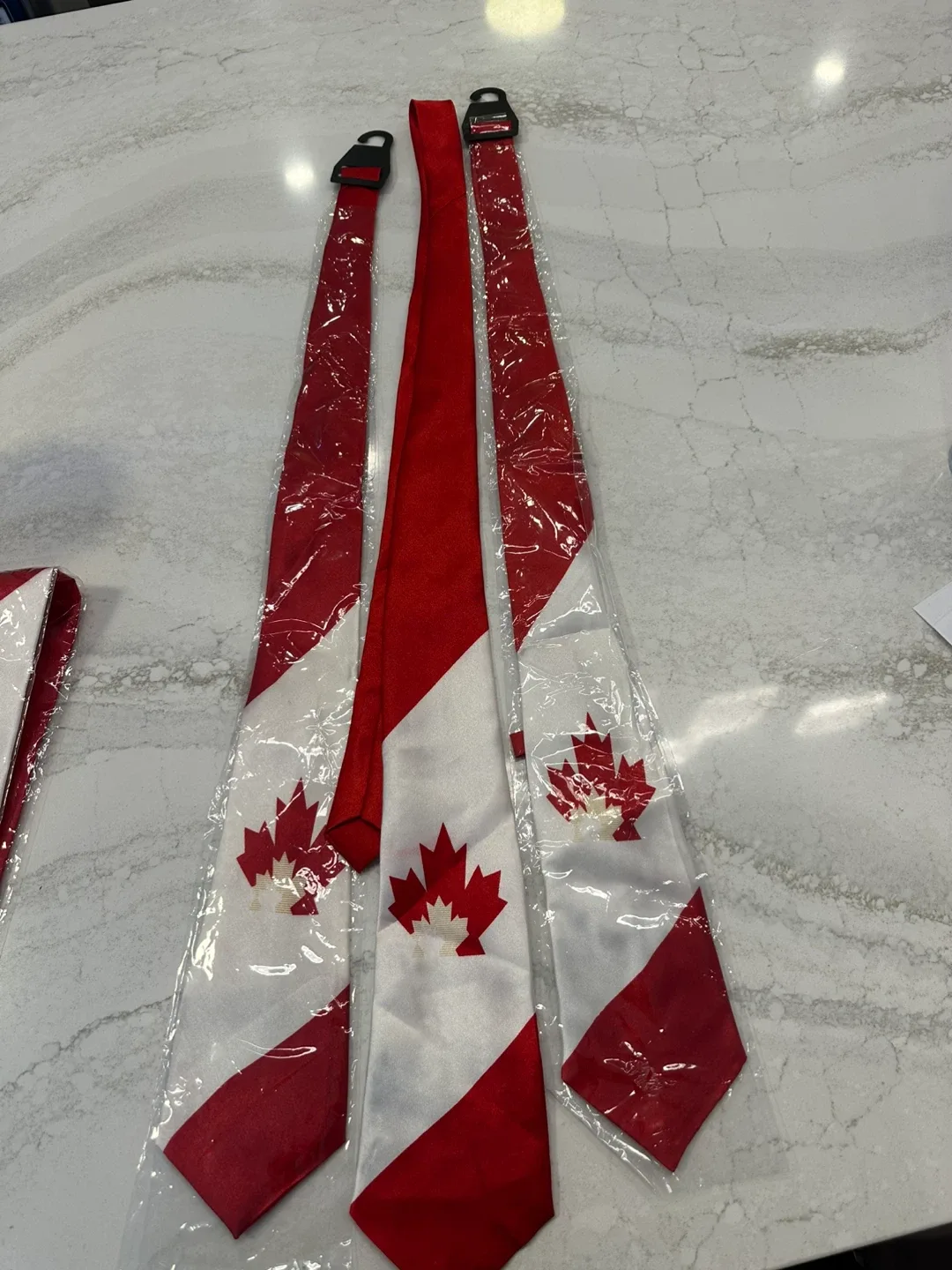 NEW CANADIAN FLAG TIES & OTHER CANADA ITEMS image indicator(2)
