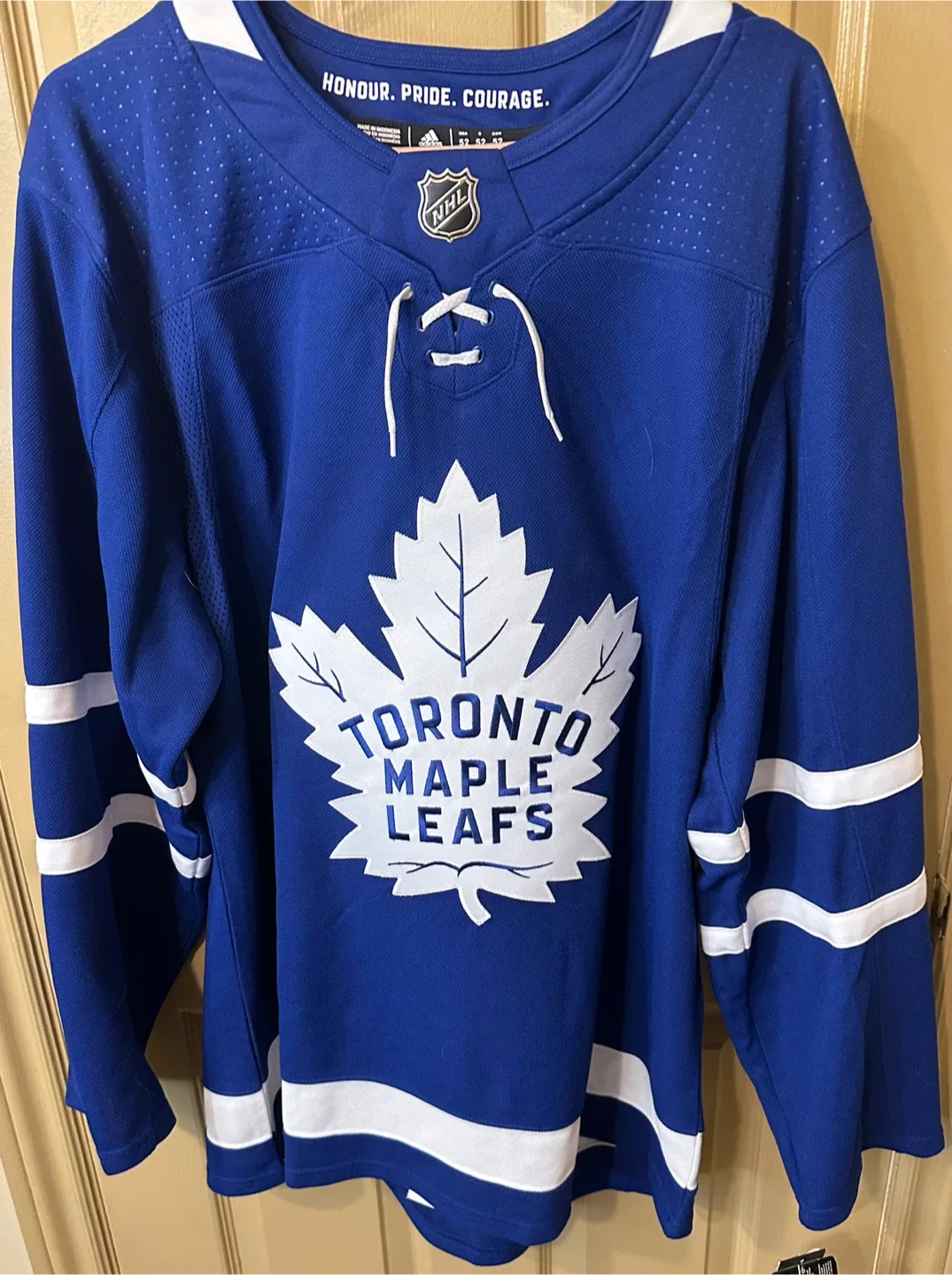 Adidas NHL Toronto Maple Leafs Jersey - Size 52 thumbnail