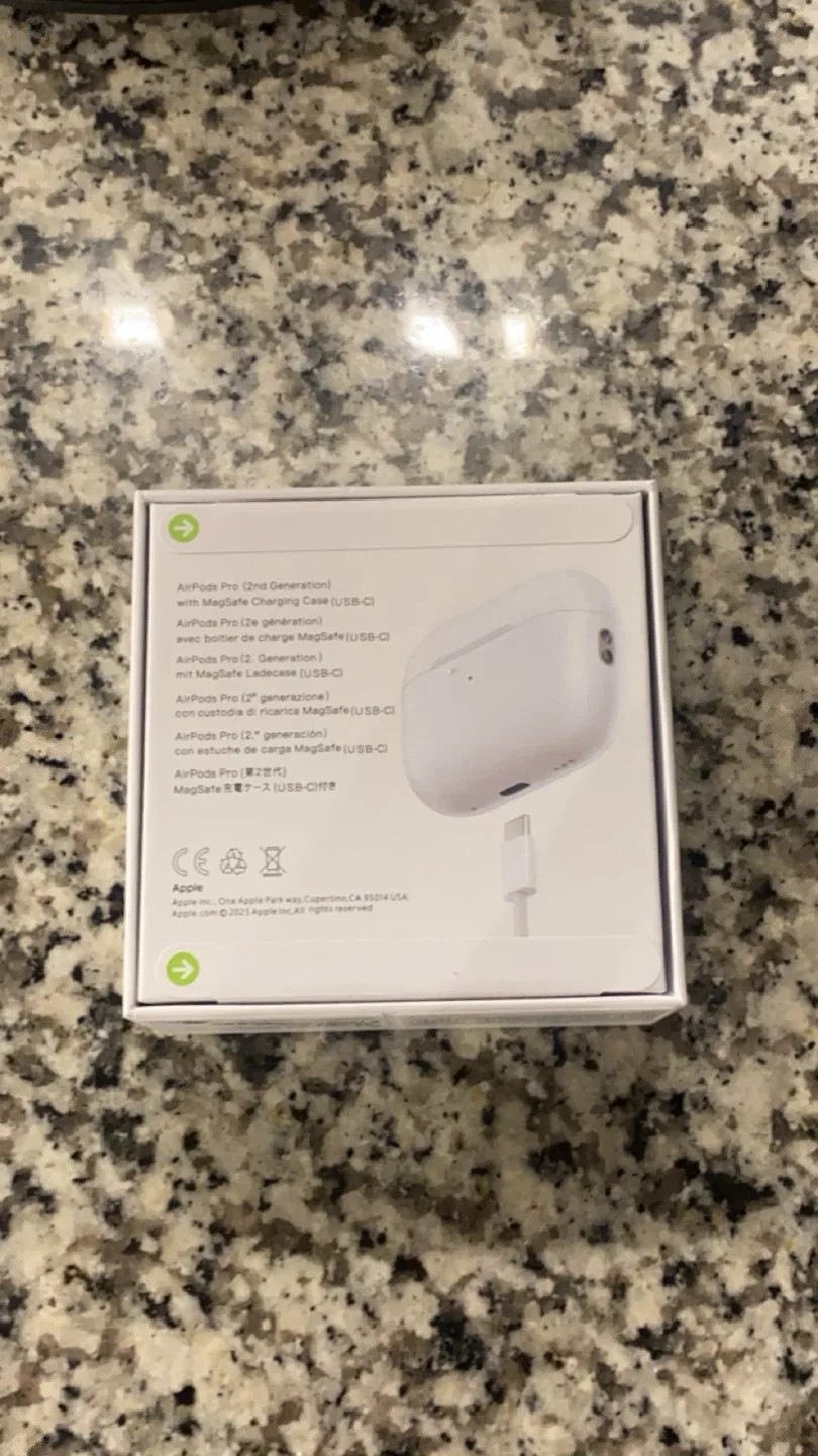 Apple AirPods Pro (2nd generation) - New! image indicator(5)