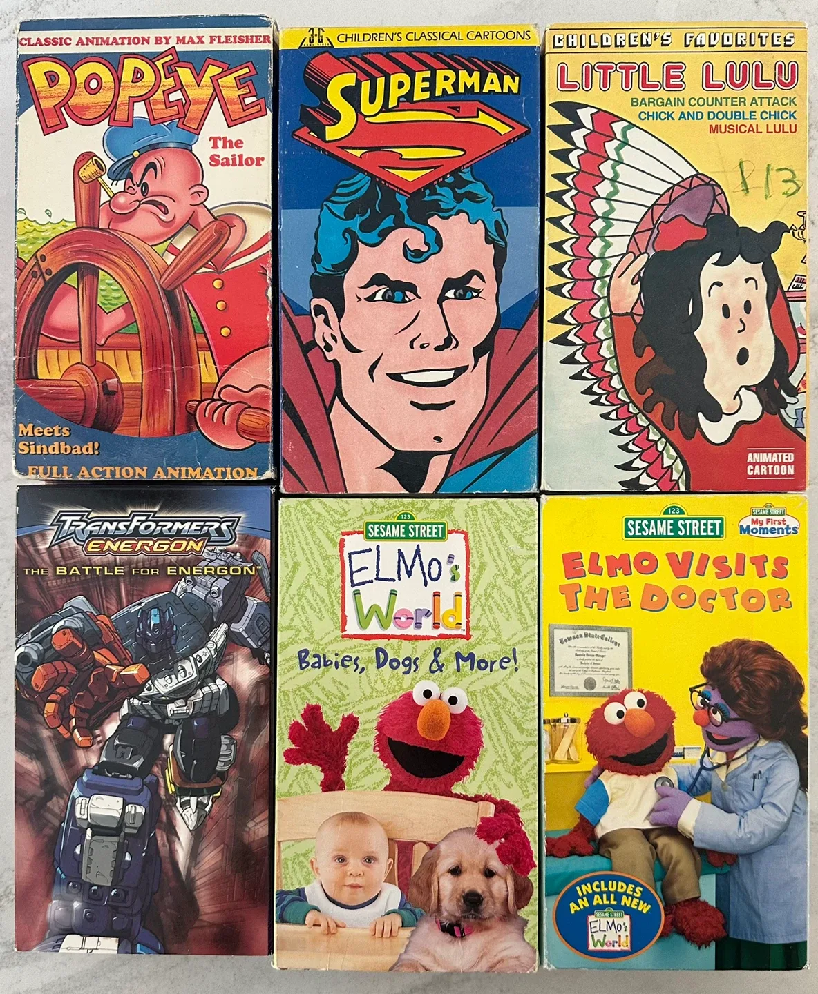 Mixed Lot of VHS Tapes - Cartoons, Movies, TV Shows image indicator(2)