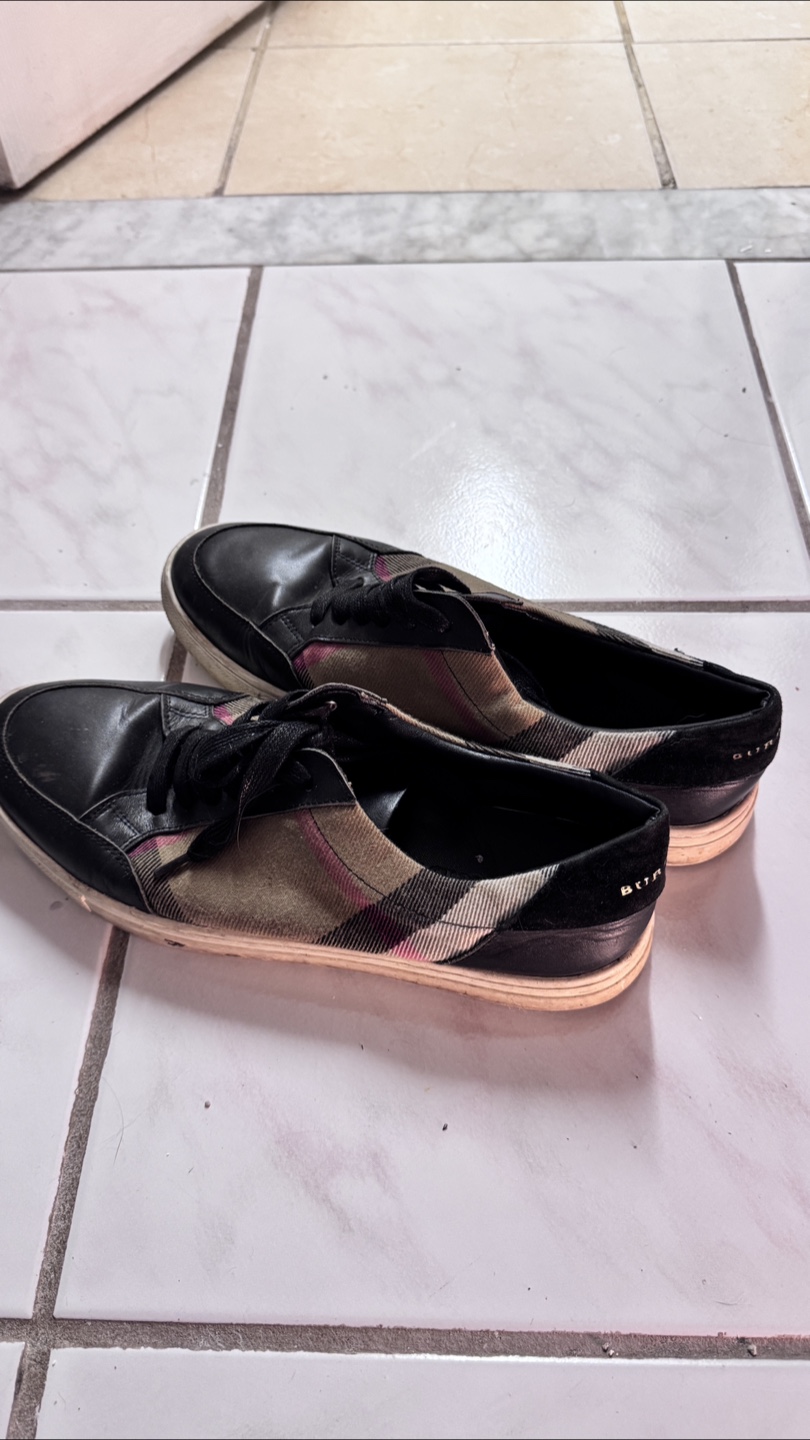 Burberry Leather Sneakers, Size 42 - photo 2
