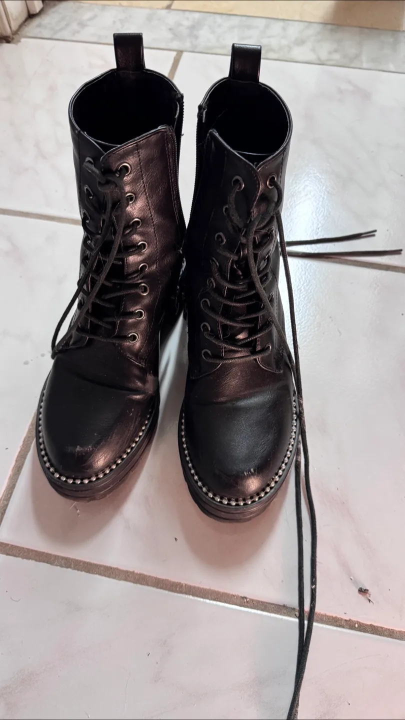 Boxier Black Ankle Boots - Size 6