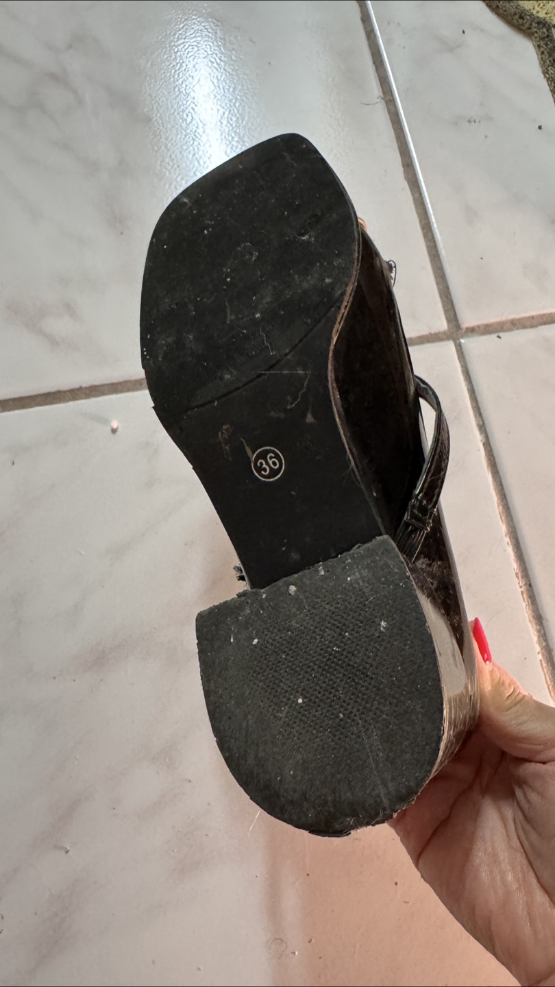 Black & Gold Dress Shoes - Size 6 - photo 3
