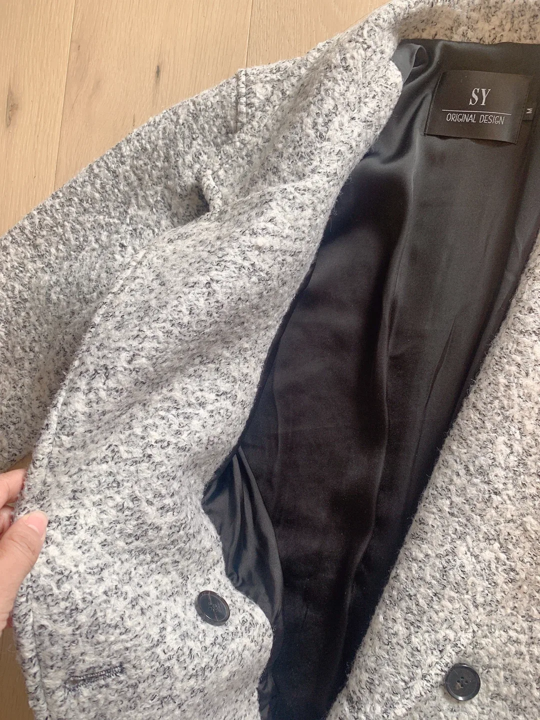 Classic Grey Long Coat - Size M image indicator(5)