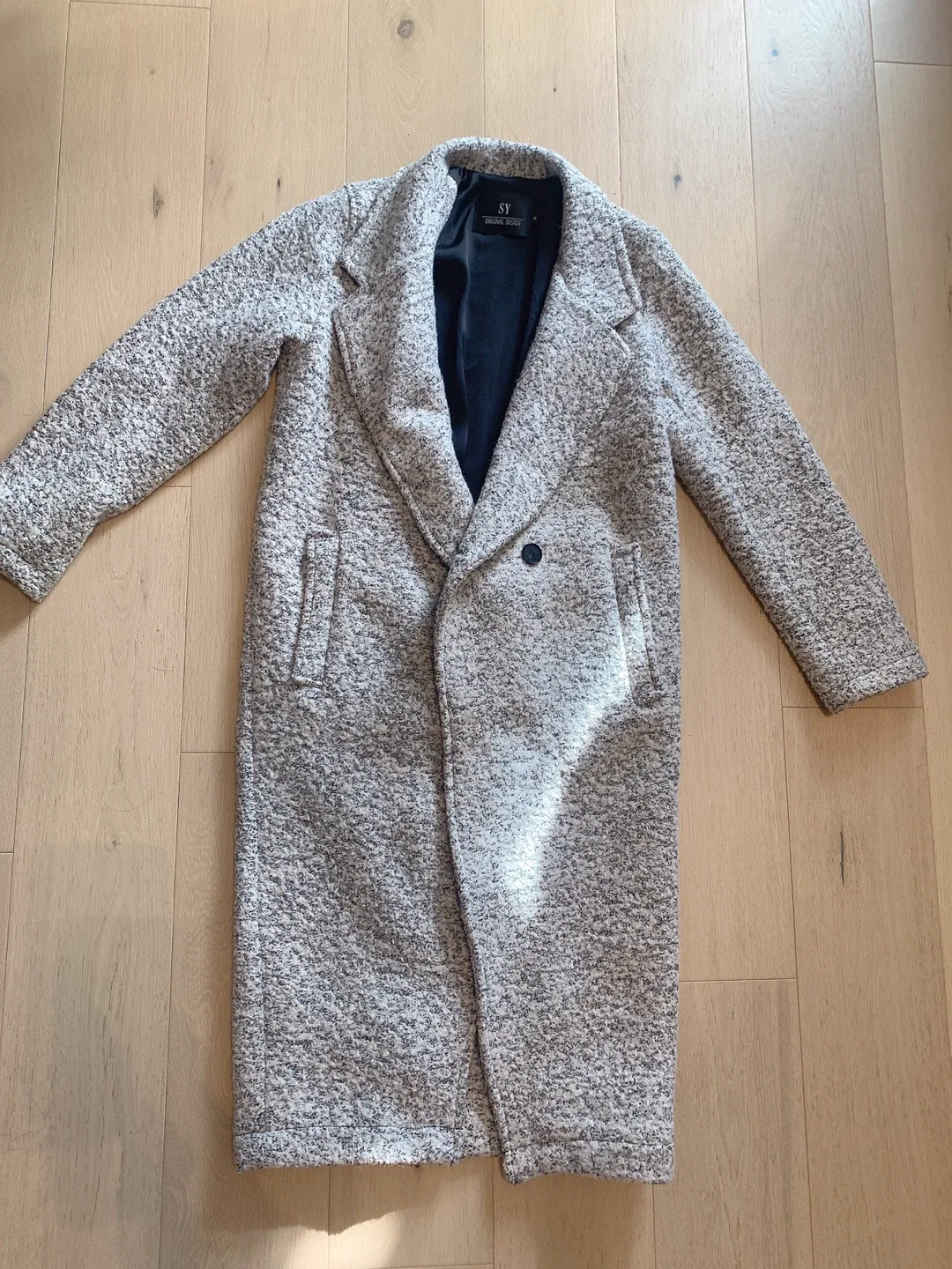 Classic Grey Long Coat - Size M image indicator(2)