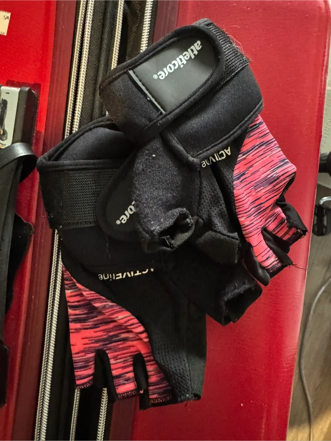 Athleticore Active Line Workout Gloves