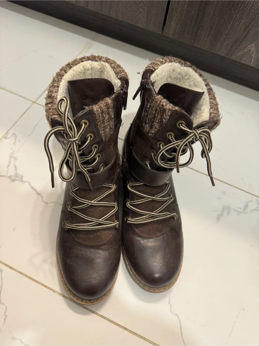 Denver Hayes Brown Winter Boots - Size 9