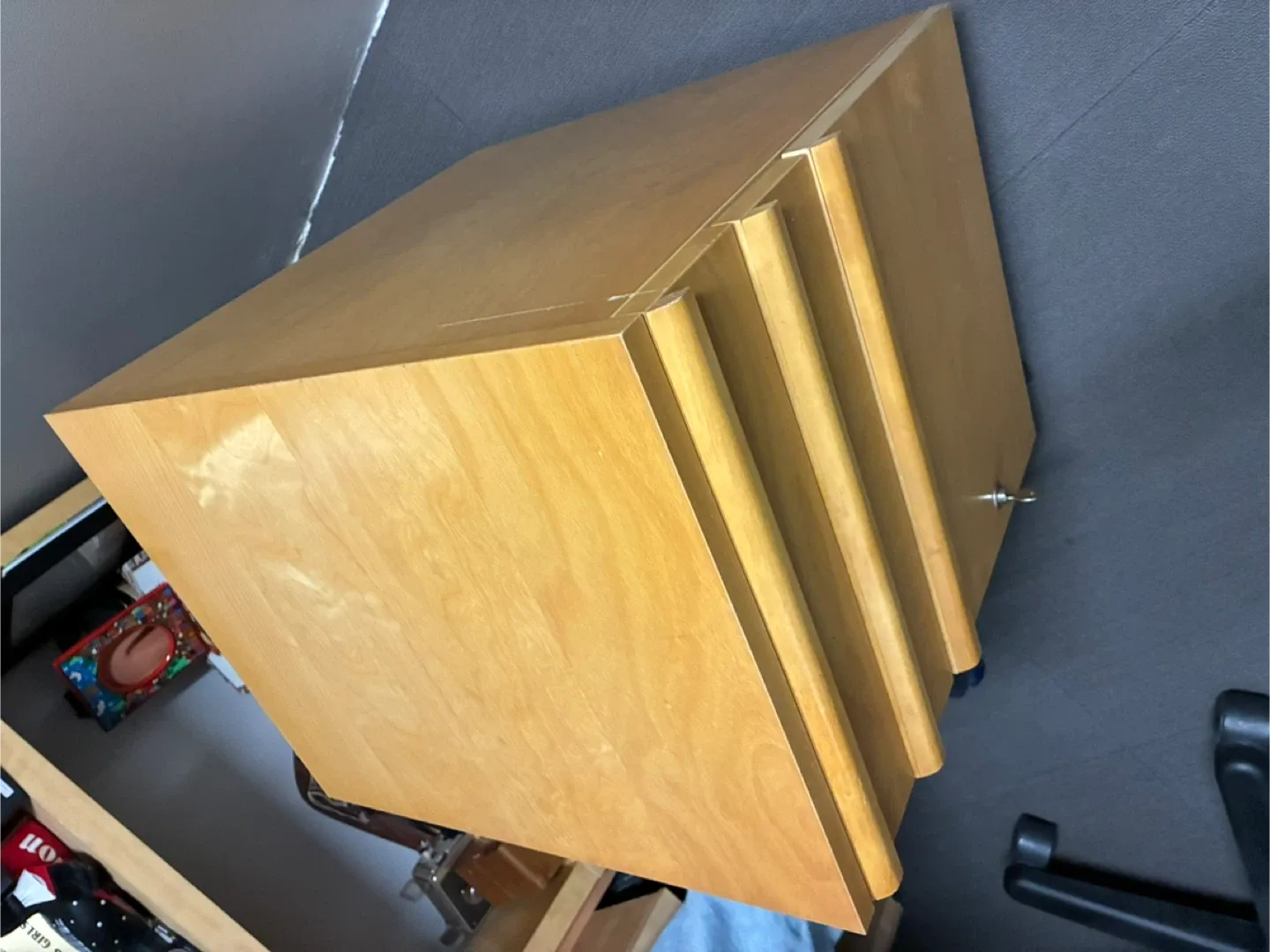 Wooden Filing Cabinet image indicator(4)