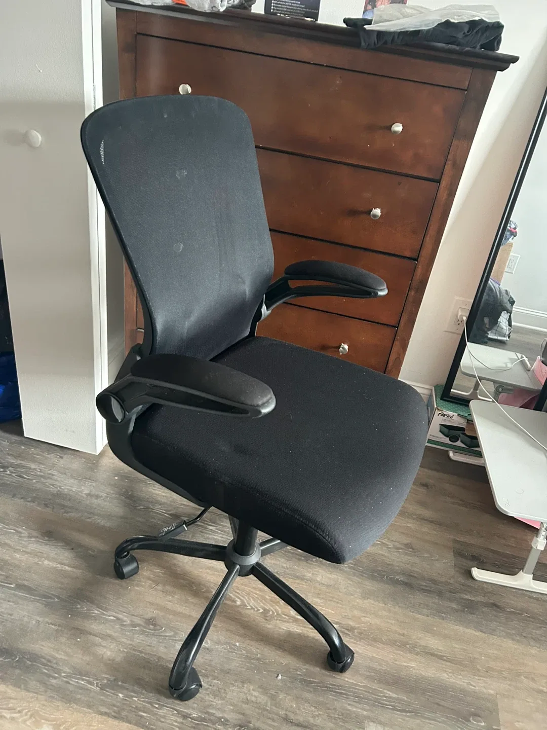 Black Office Chair image indicator(4)