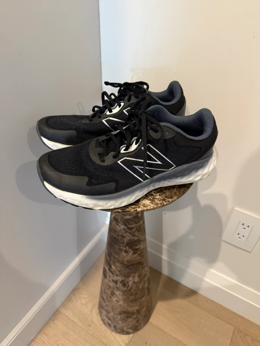 New balance men’s size 8 runners - photo 3