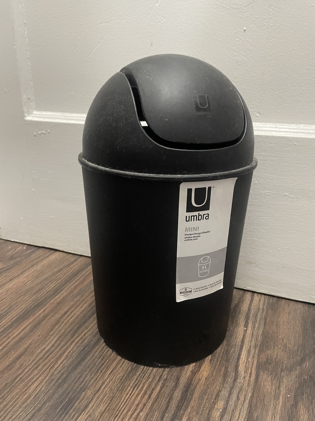 Step Trash Bin & Umbra Mini Trash Can - photo 2