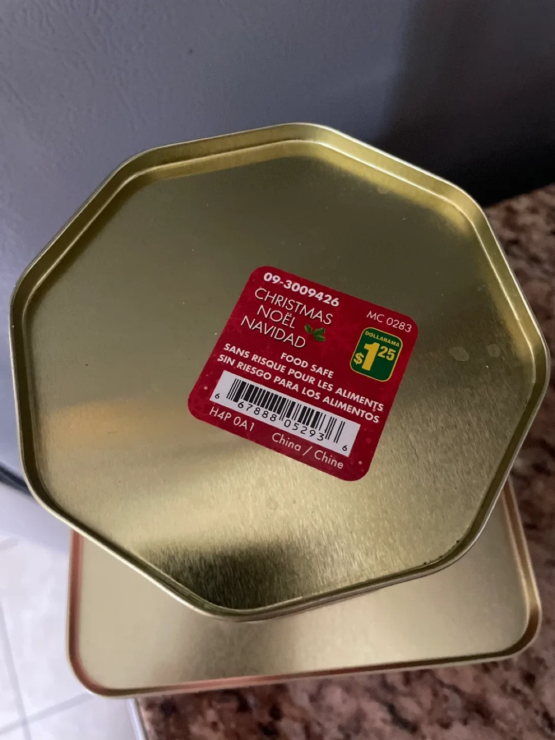 Christmas tins and napkins brand new image indicator(3)