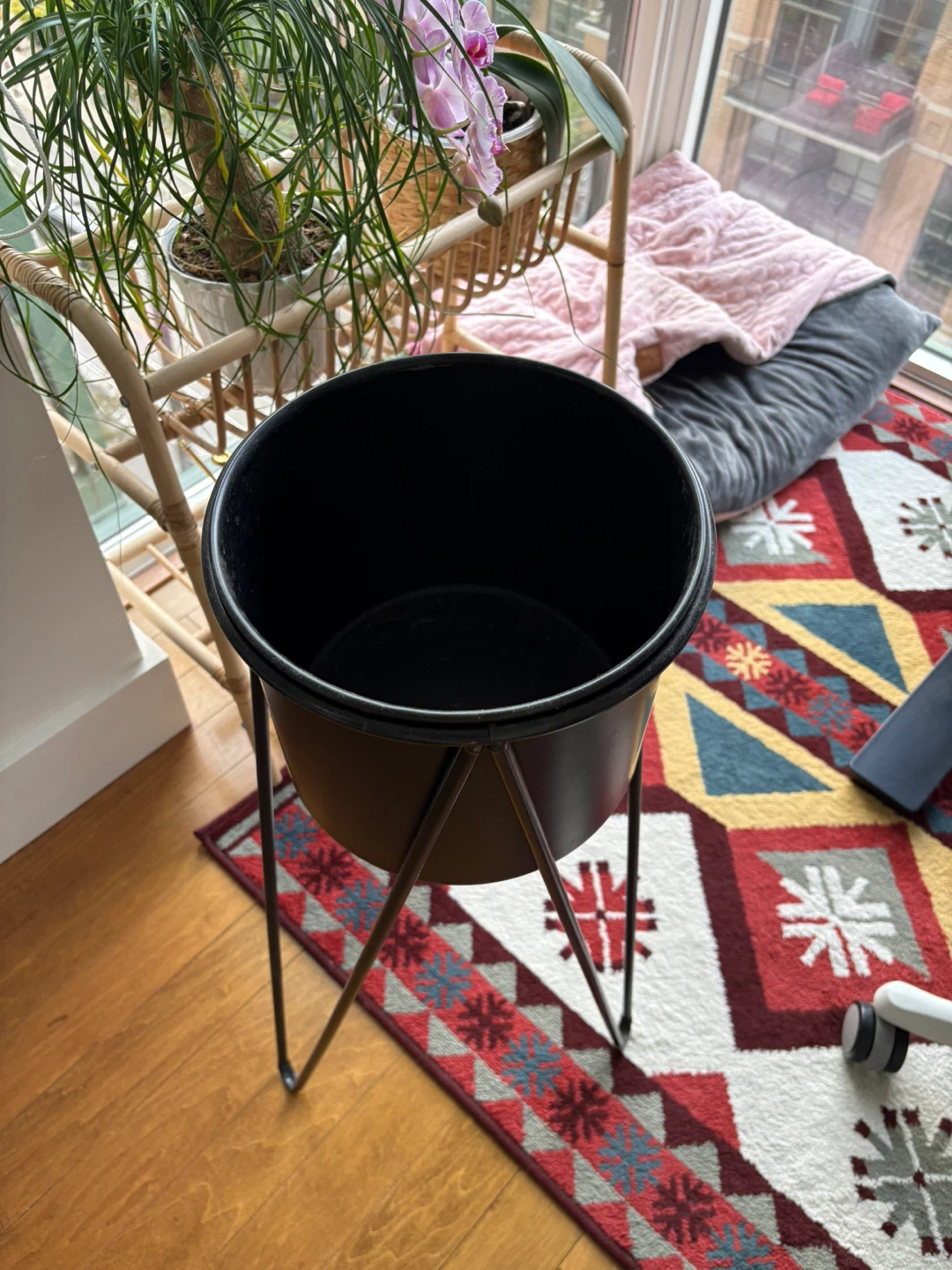 Black Plant Stand - photo 2