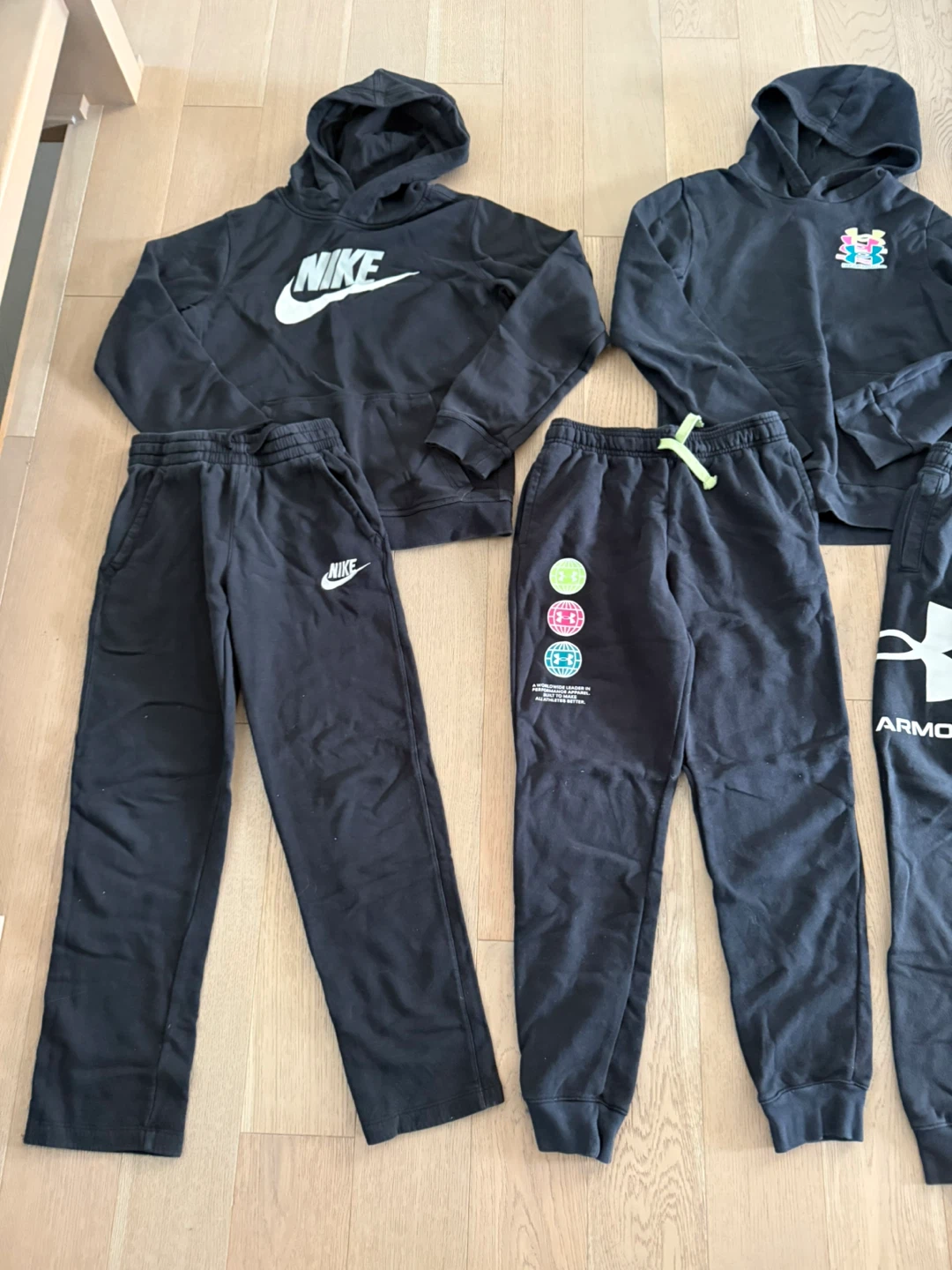 Nike youth boy Large sweatsuits $40 each - photo 4