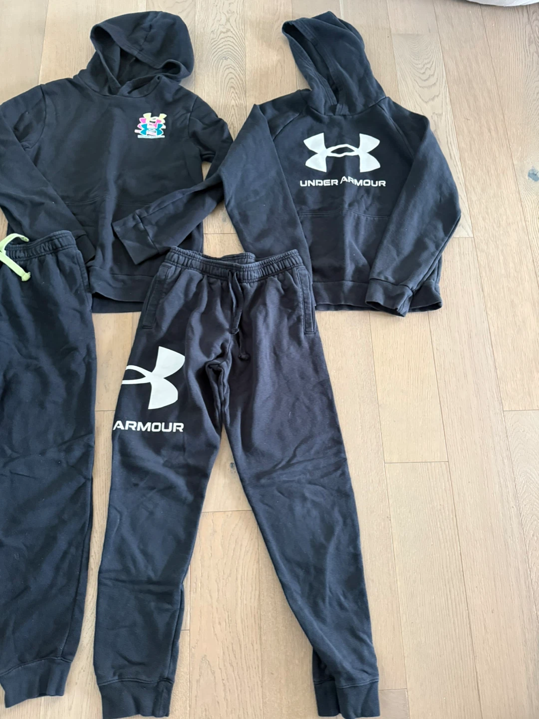 Nike youth boy Large sweatsuits $40 each - photo 3