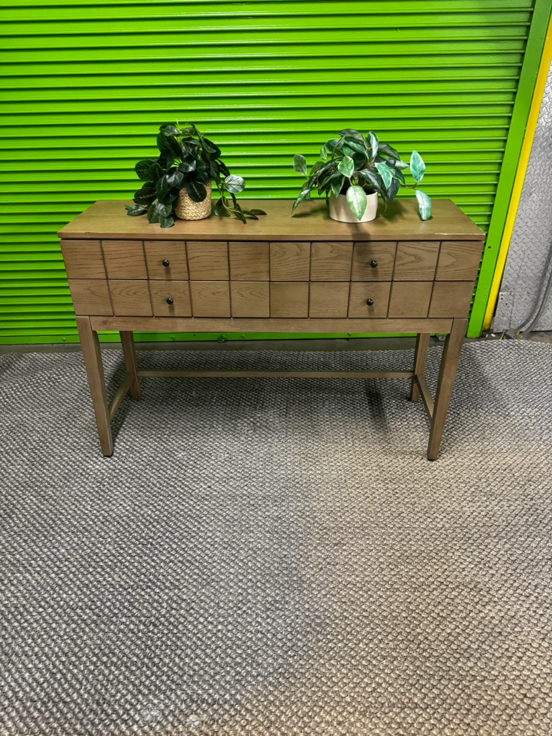 Wooden Dresser Table with Drawers