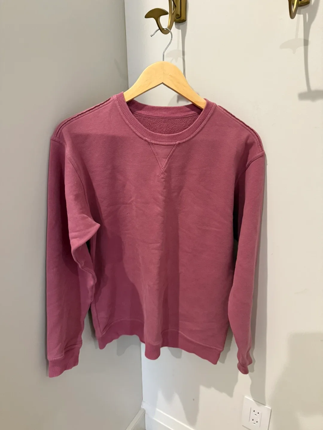 Lululemon - sweatshirts $40 each image indicator(4)