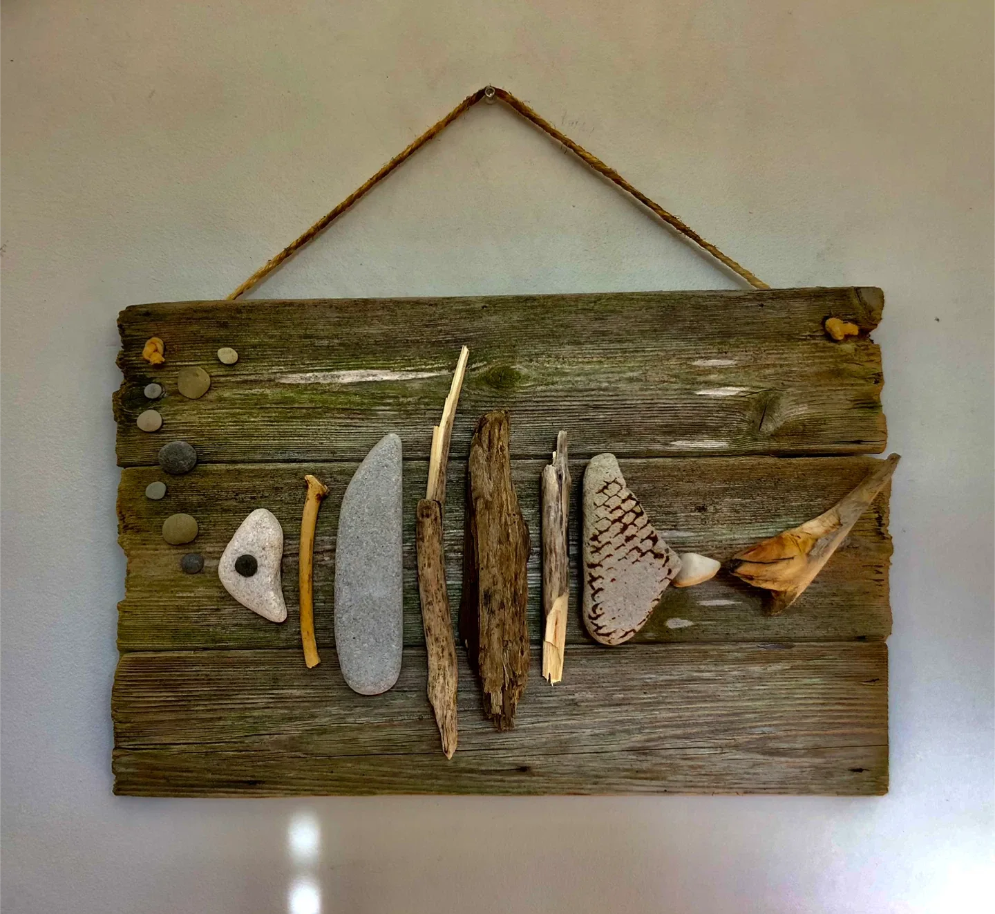 Handmade Driftwood & Stone Art thumbnail