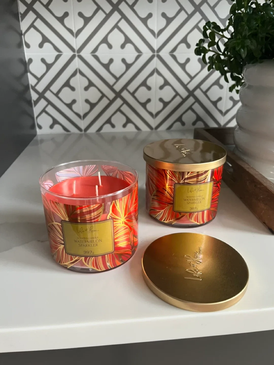 3 wick scented candles