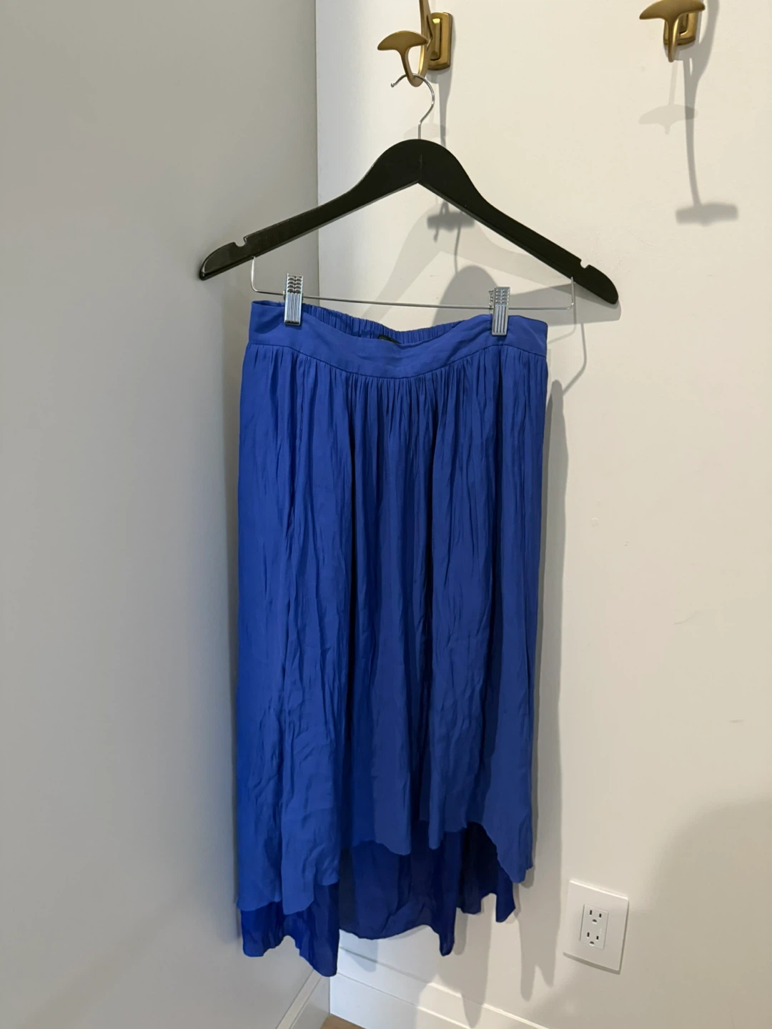 Aritzia size small woman’s skirt
