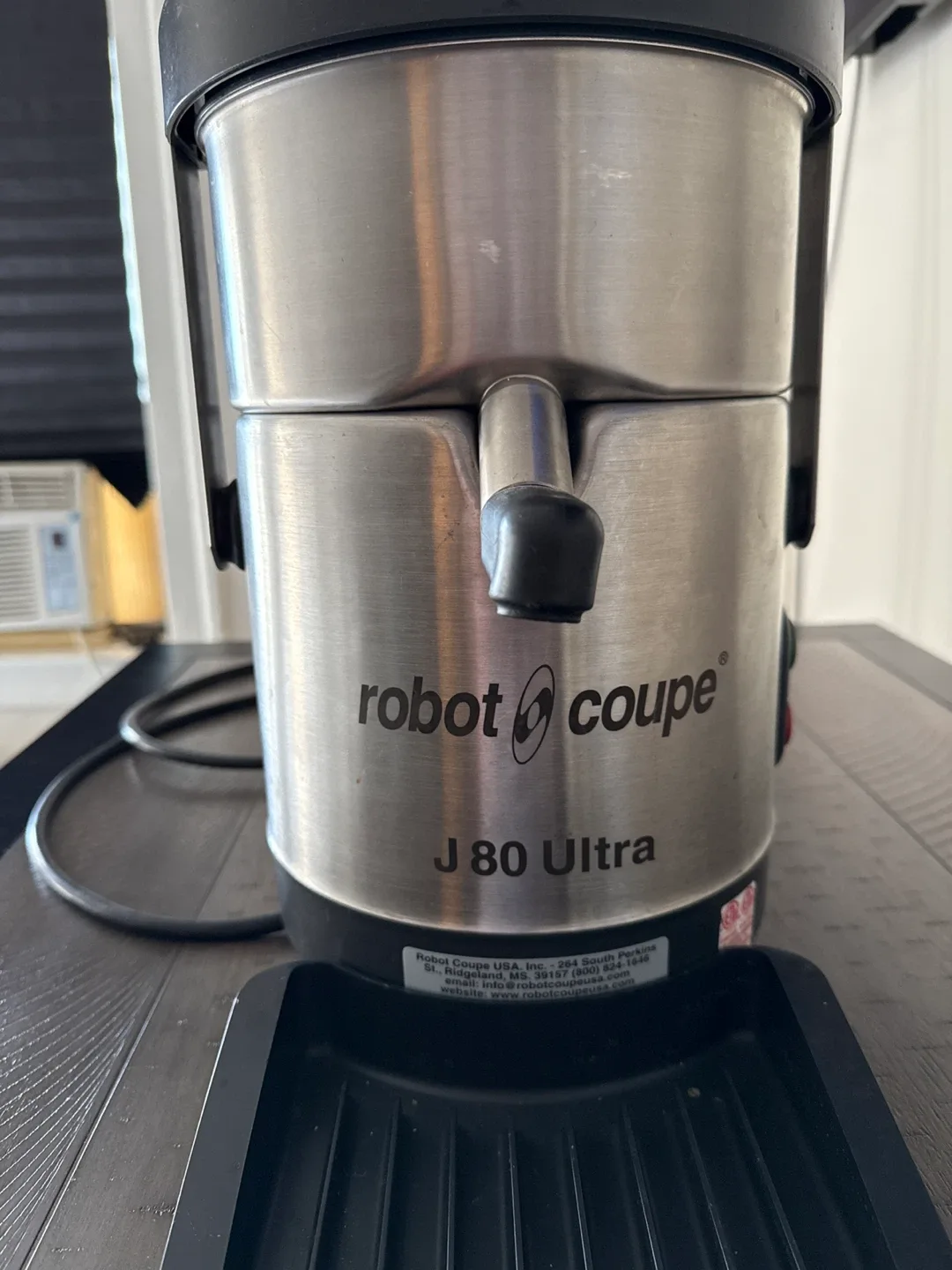 Robot Coupe J80 Ultra Juicer thumbnail