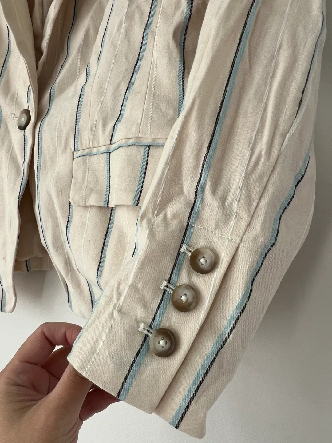 Striped Beige Blazer - Size 4 image indicator(4)