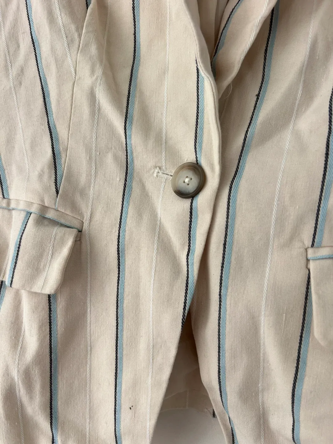 Striped Beige Blazer - Size 4 image indicator(3)