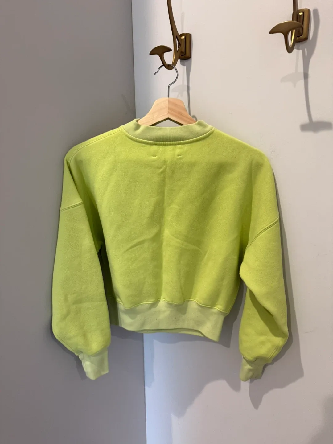 Aritzia Wilfred Xs sweatshirt woman’s image indicator(2)