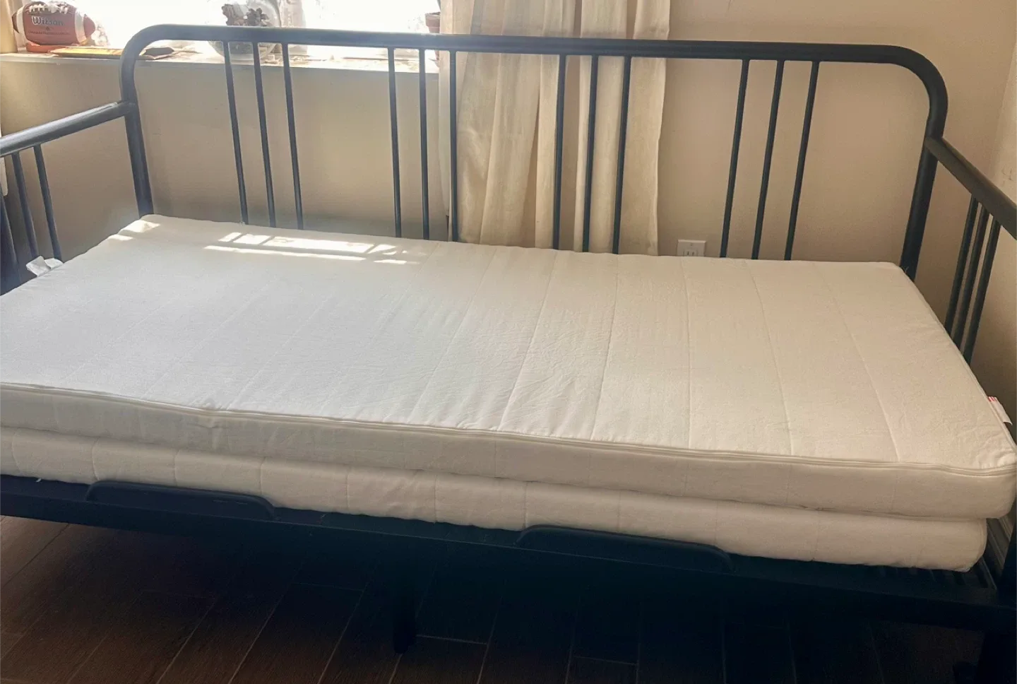 Black Metal Daybed Frame - 197cm x 94cm image indicator(6)