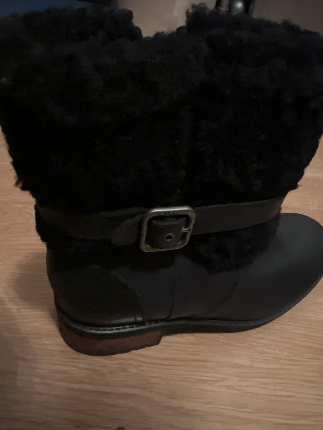 UGG Australia Black Leather Boots US 6.5 - photo 2
