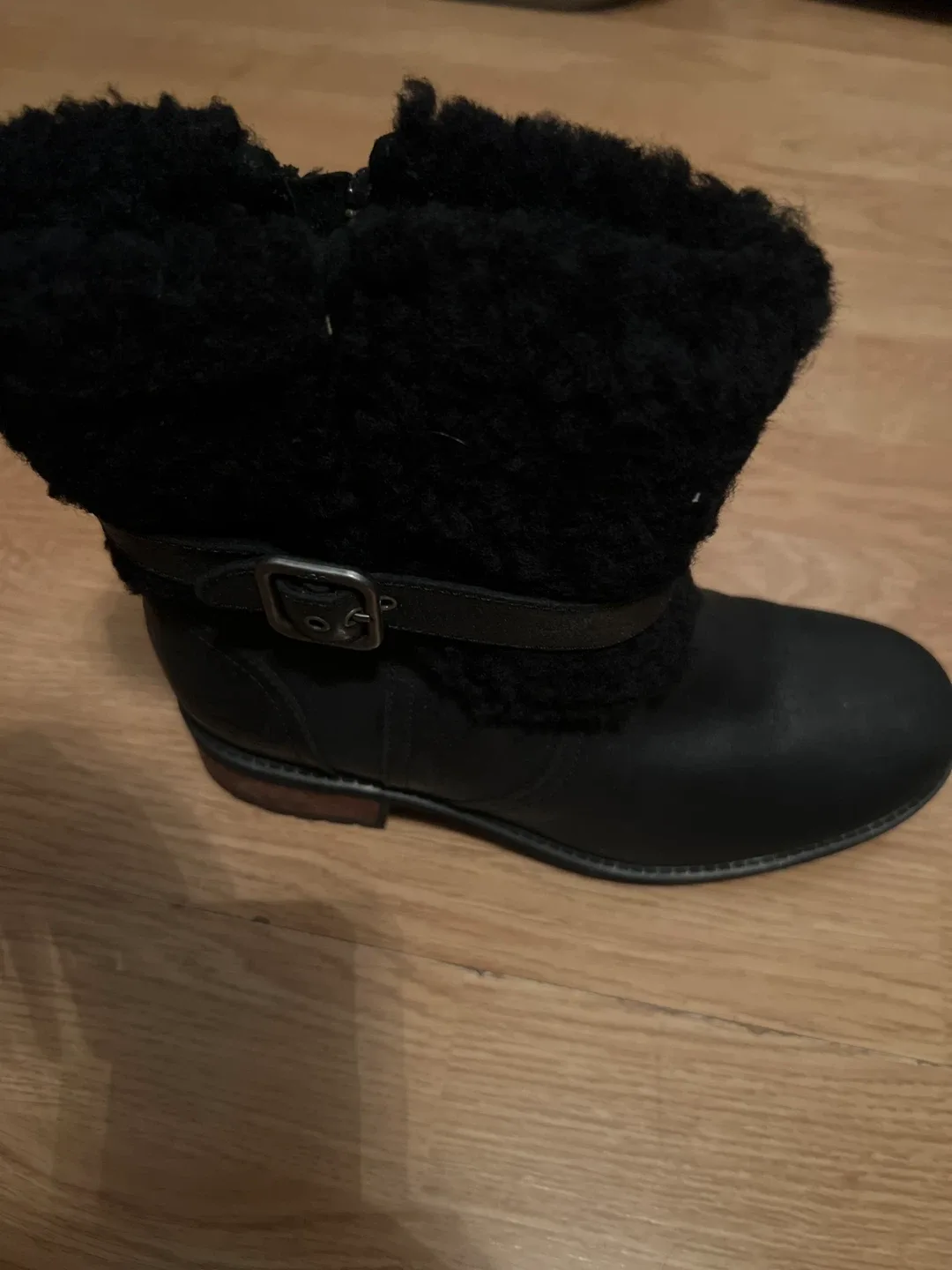 UGG Australia Black Leather Boots US 6.5 image indicator(5)