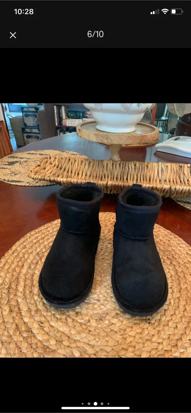 Ardene Kids' Classic Short Boot - Black image indicator(5)