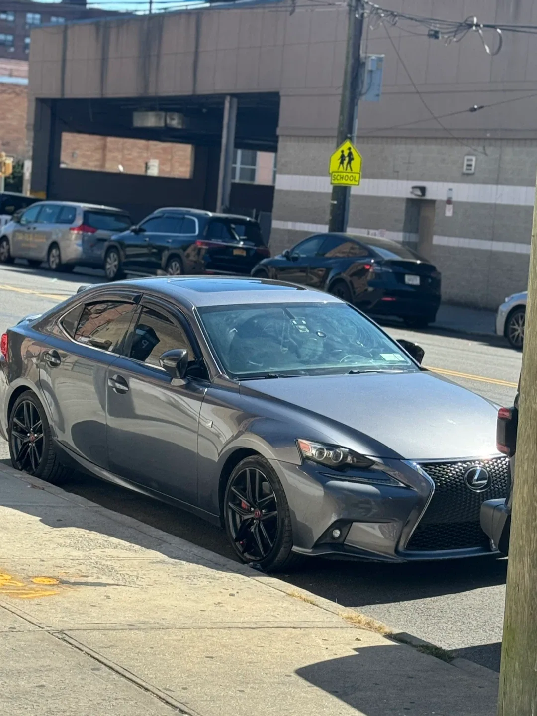 Luxes is 200 f spot 139 miles image indicator(6)