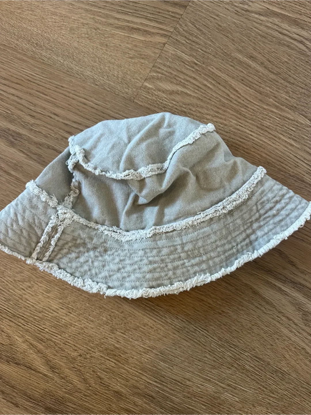 H&M Divided Bucket Hat - Size XS/S image indicator(2)