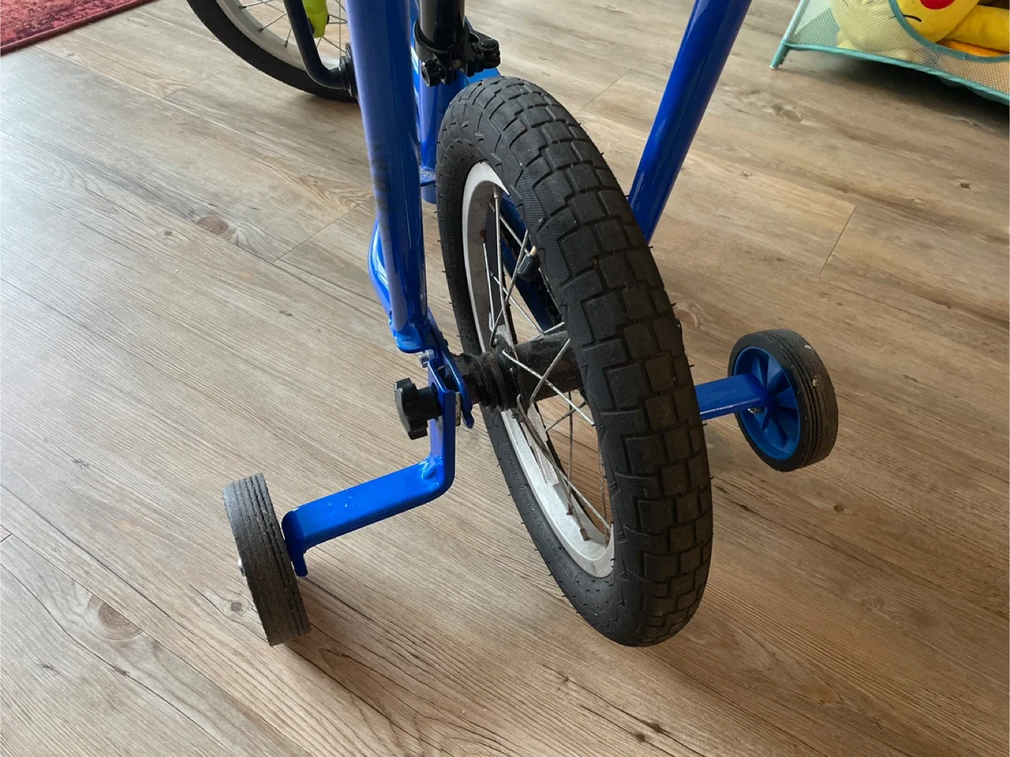 Supercycle Kickstart Kids' Bike - Blue & Yellow image indicator(3)