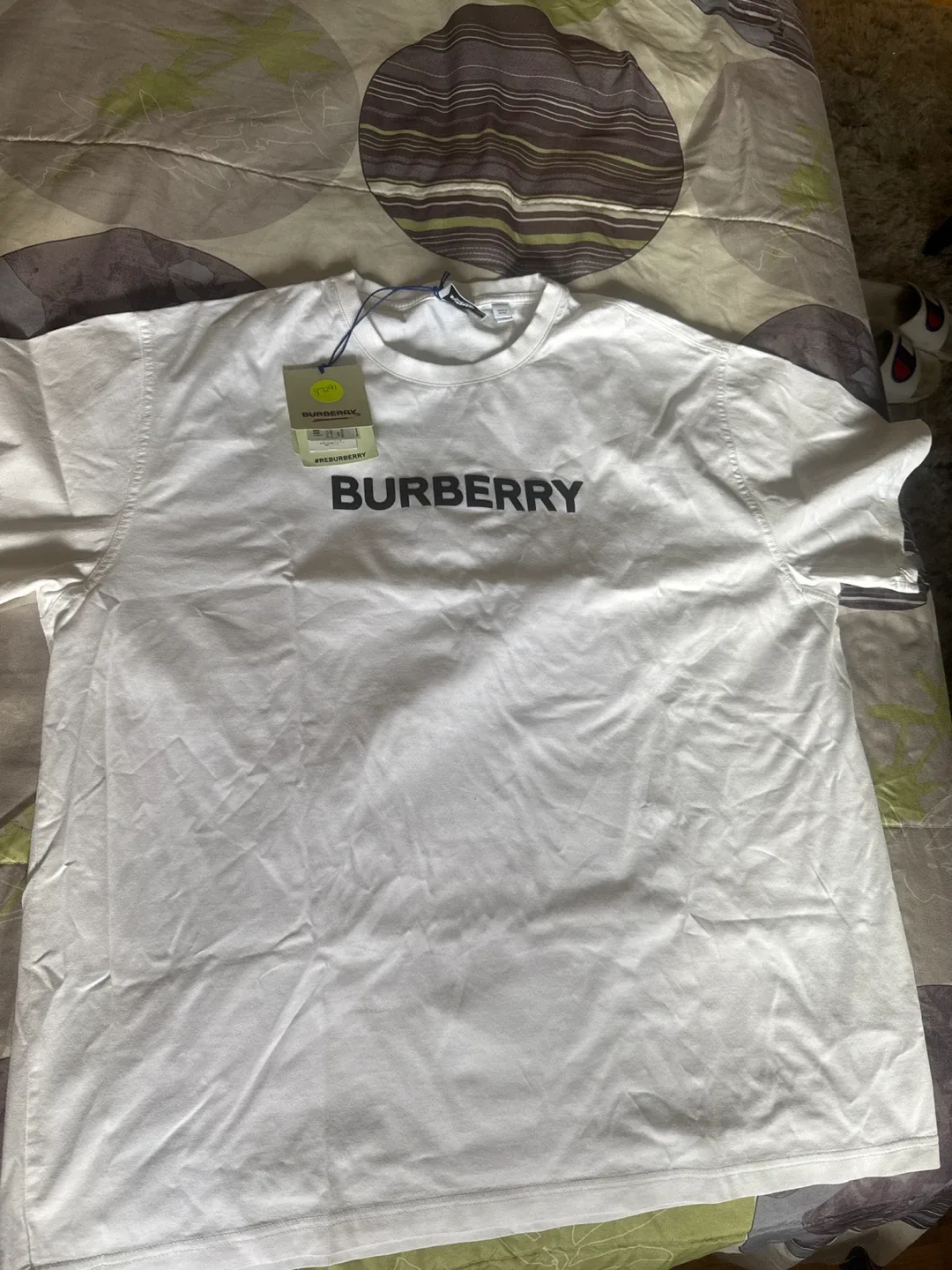 New Burberry White T-Shirt, Size L