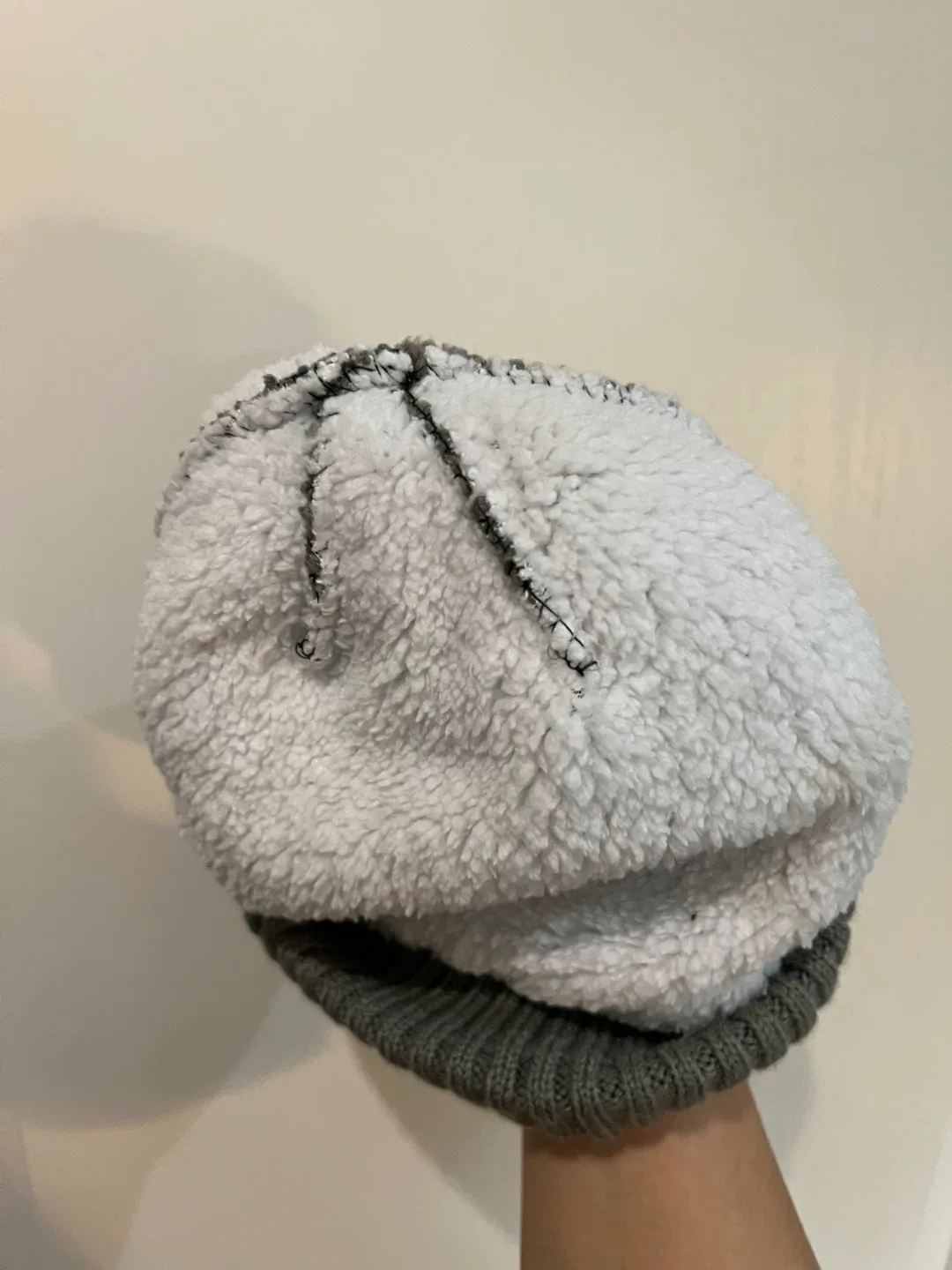 Fleece lined winter hat image indicator(4)