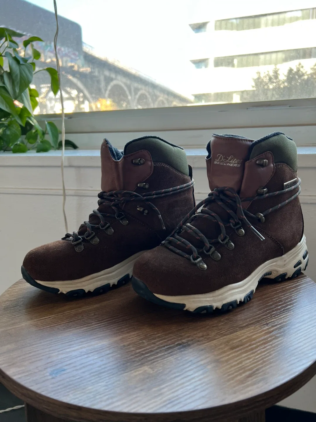 US7.5 Skechers Waterproof Hiking Boots-MOVING OUT SALE ✈️ thumbnail