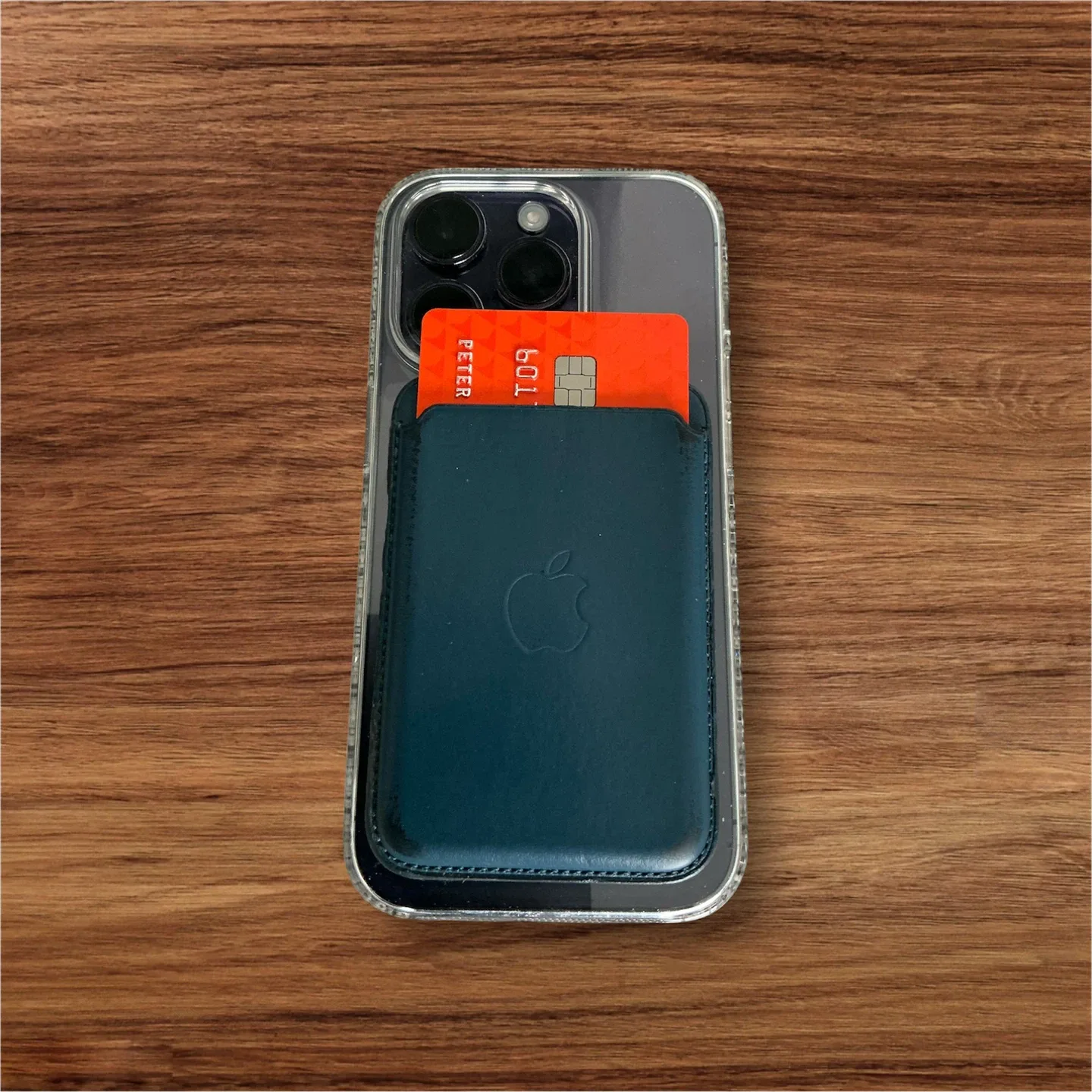 Apple iPhone MagSafe Leather Wallet with MagSafe - Blue image indicator(3)