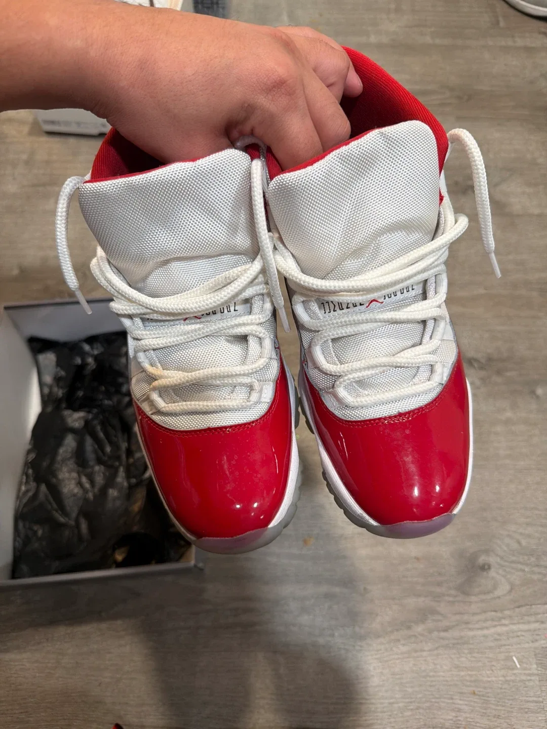 Jordan 11 Retro Cherry Red - Size 8.5 image indicator(3)