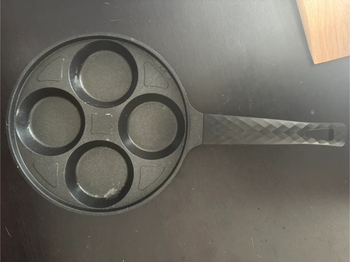 Kitchen Items: Nature Scraper, Dish Rack, Egg Container, Pan image indicator(3)