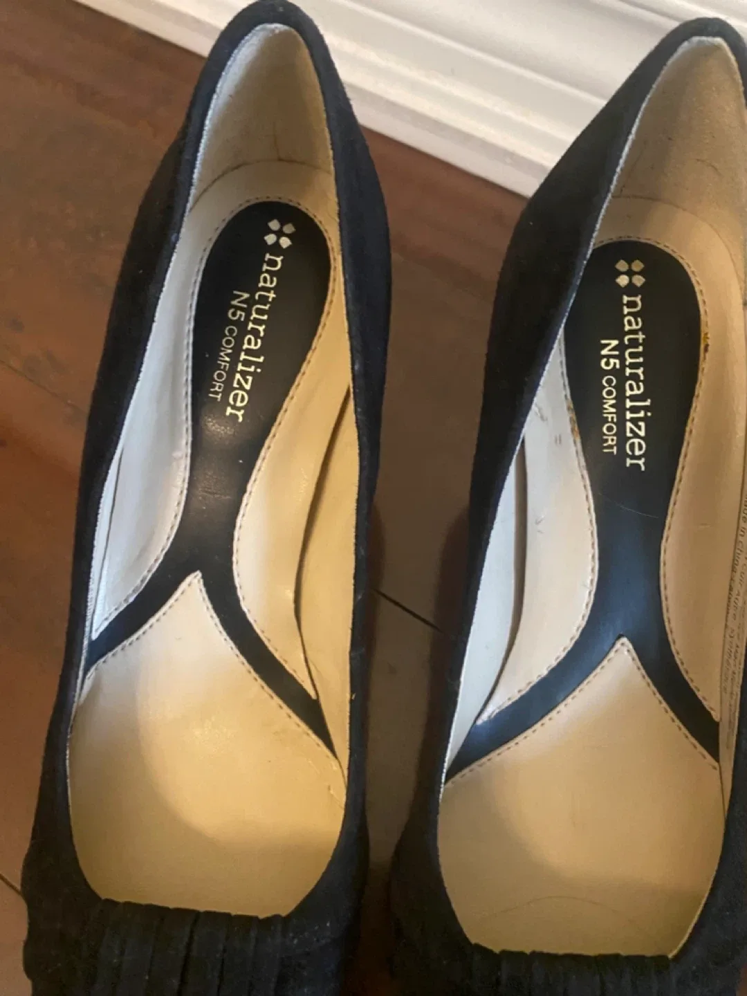 Naturalizer N5 Comfort Black Heels image indicator(5)