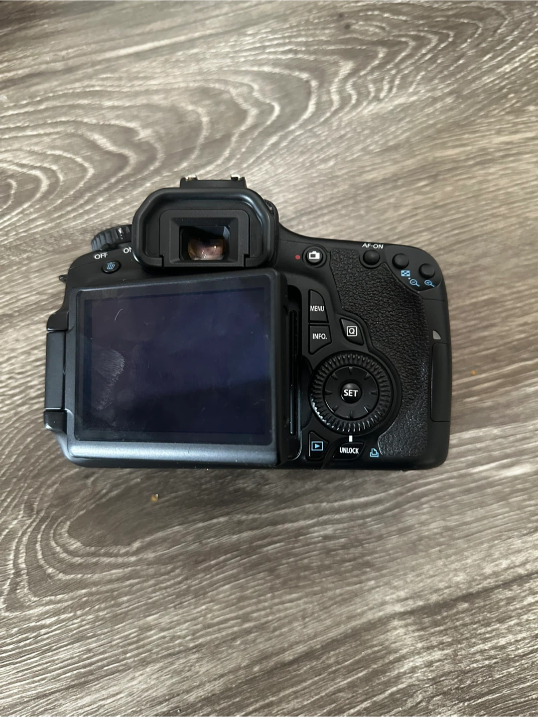 Canon EOS 60D Camera with EFS 18-135mm Lens - photo 4
