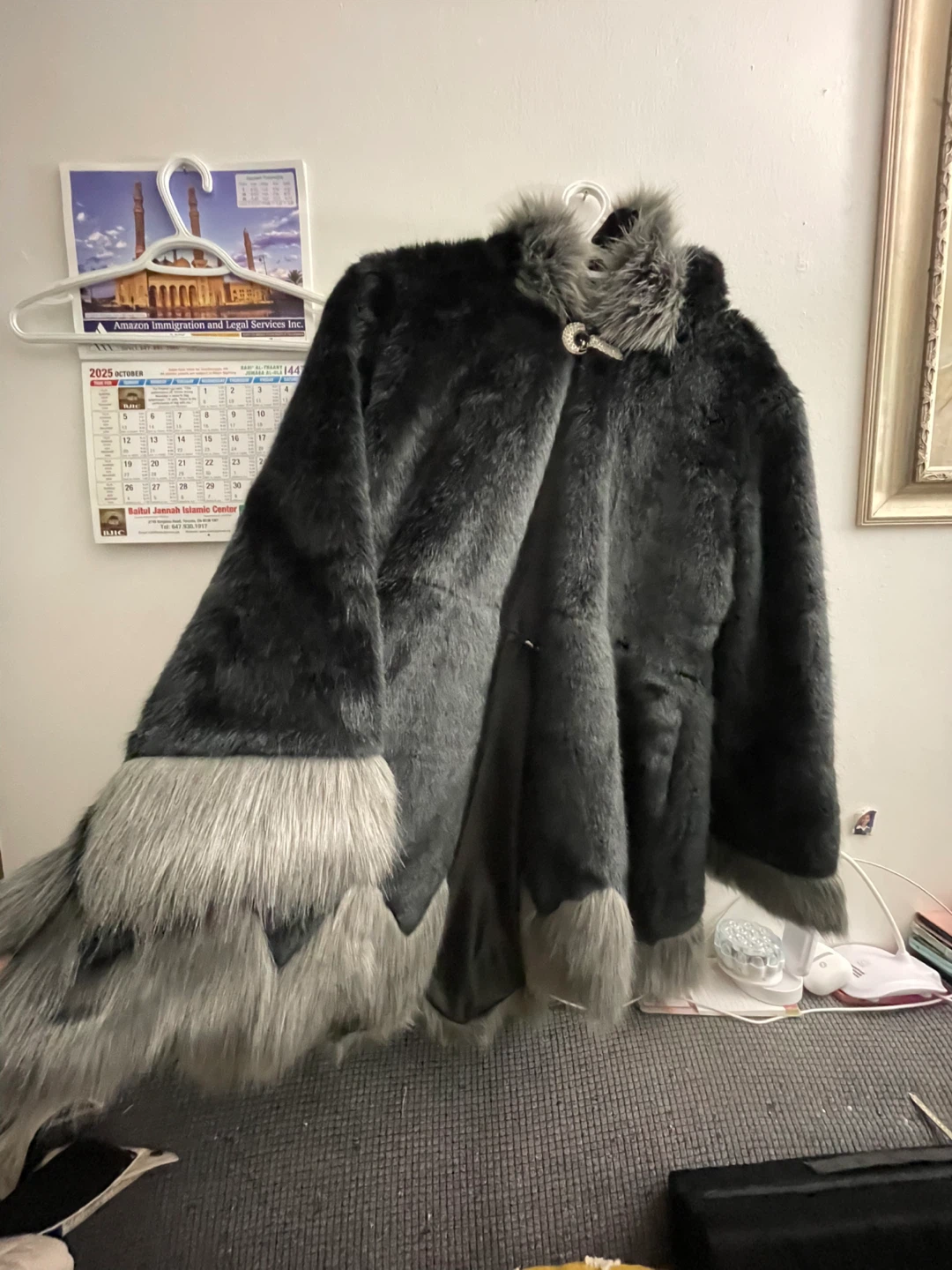 Faux Fur Coat - Black & Grey - photo 3