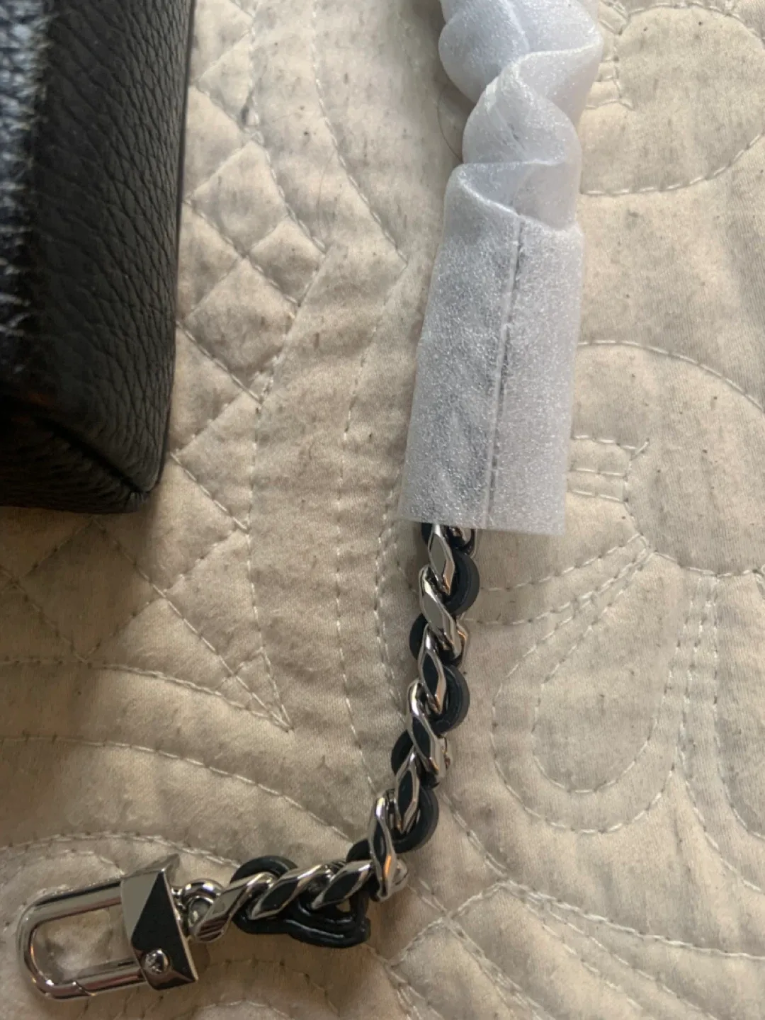 Michael Kors Jet Set Small Crossbody - Black image indicator(6)