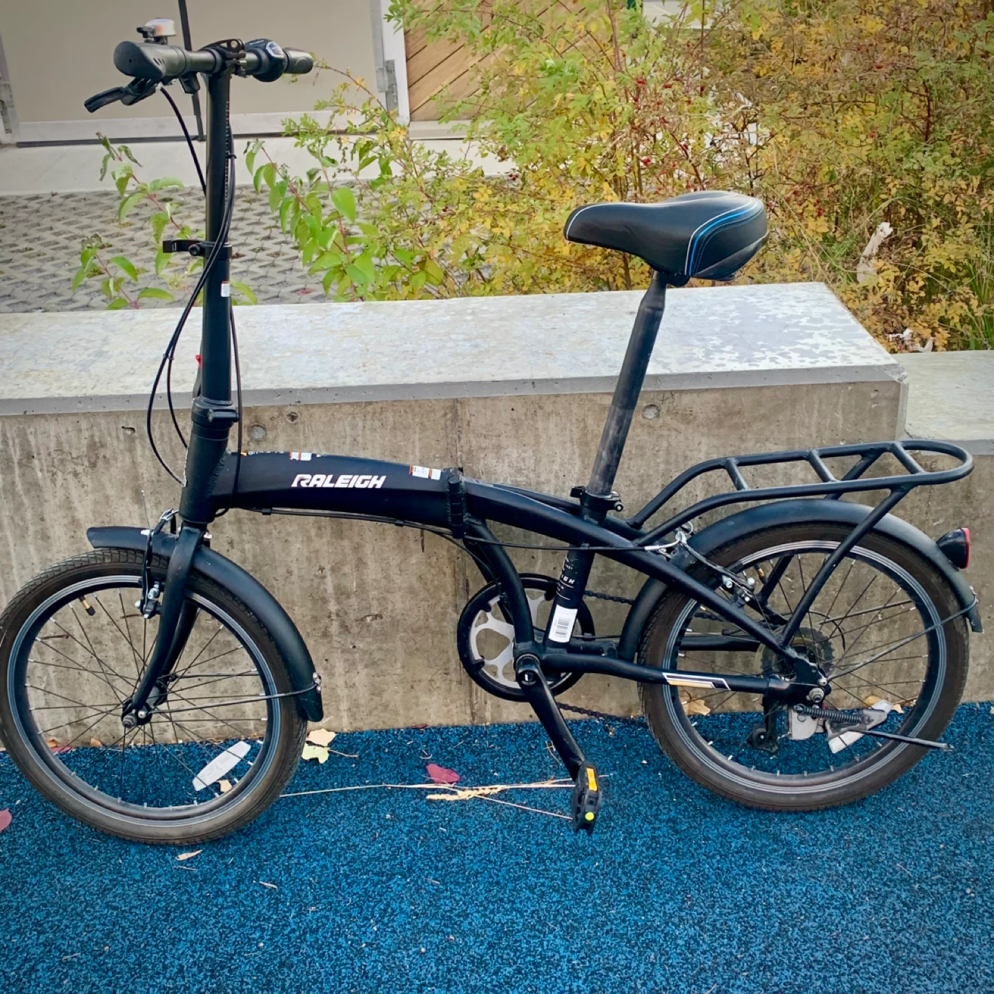 Raleigh Folding Bike - Black