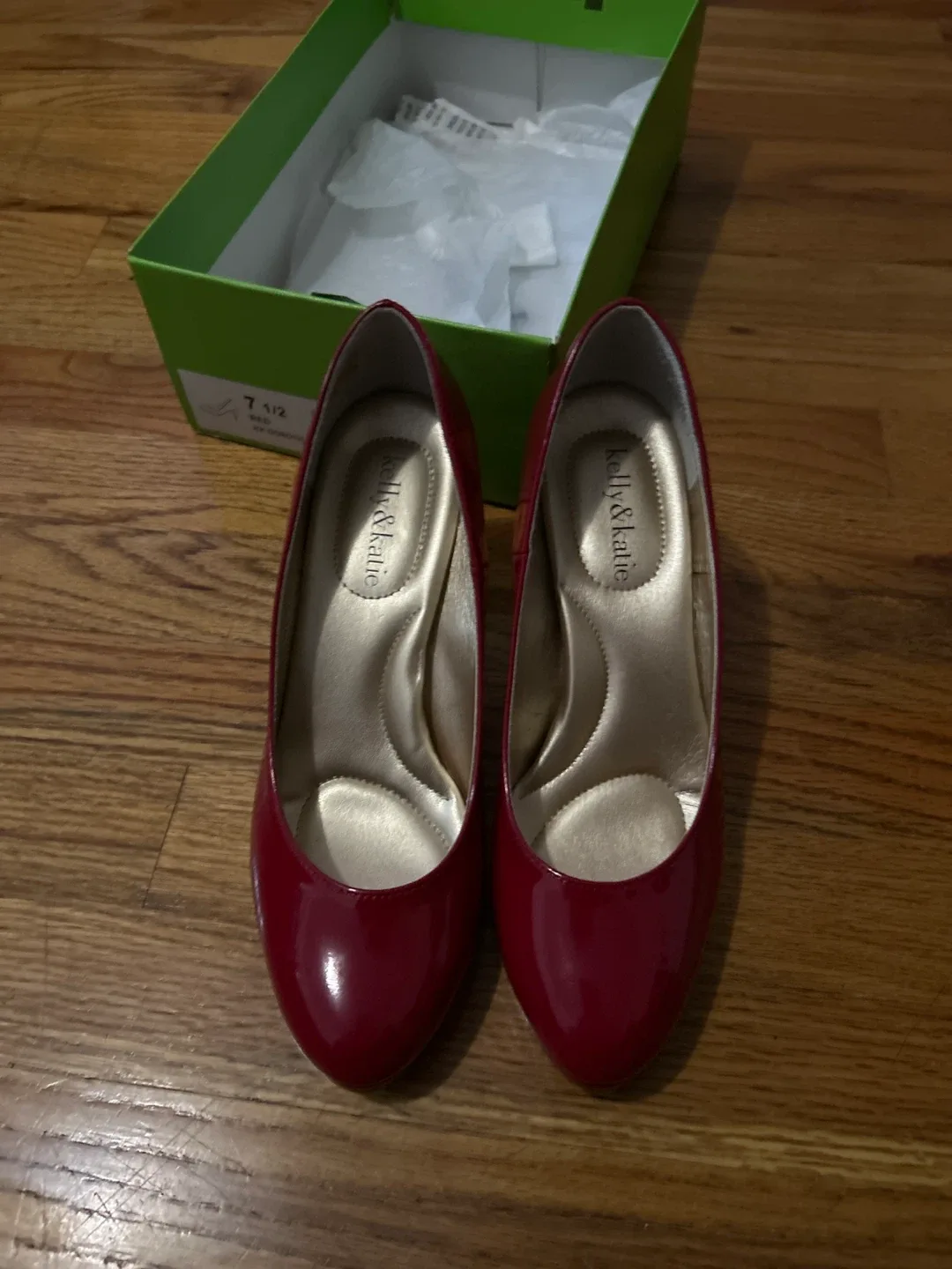 Kelly & Katie Dorotha Red Heels - Size 7.5 image indicator(2)