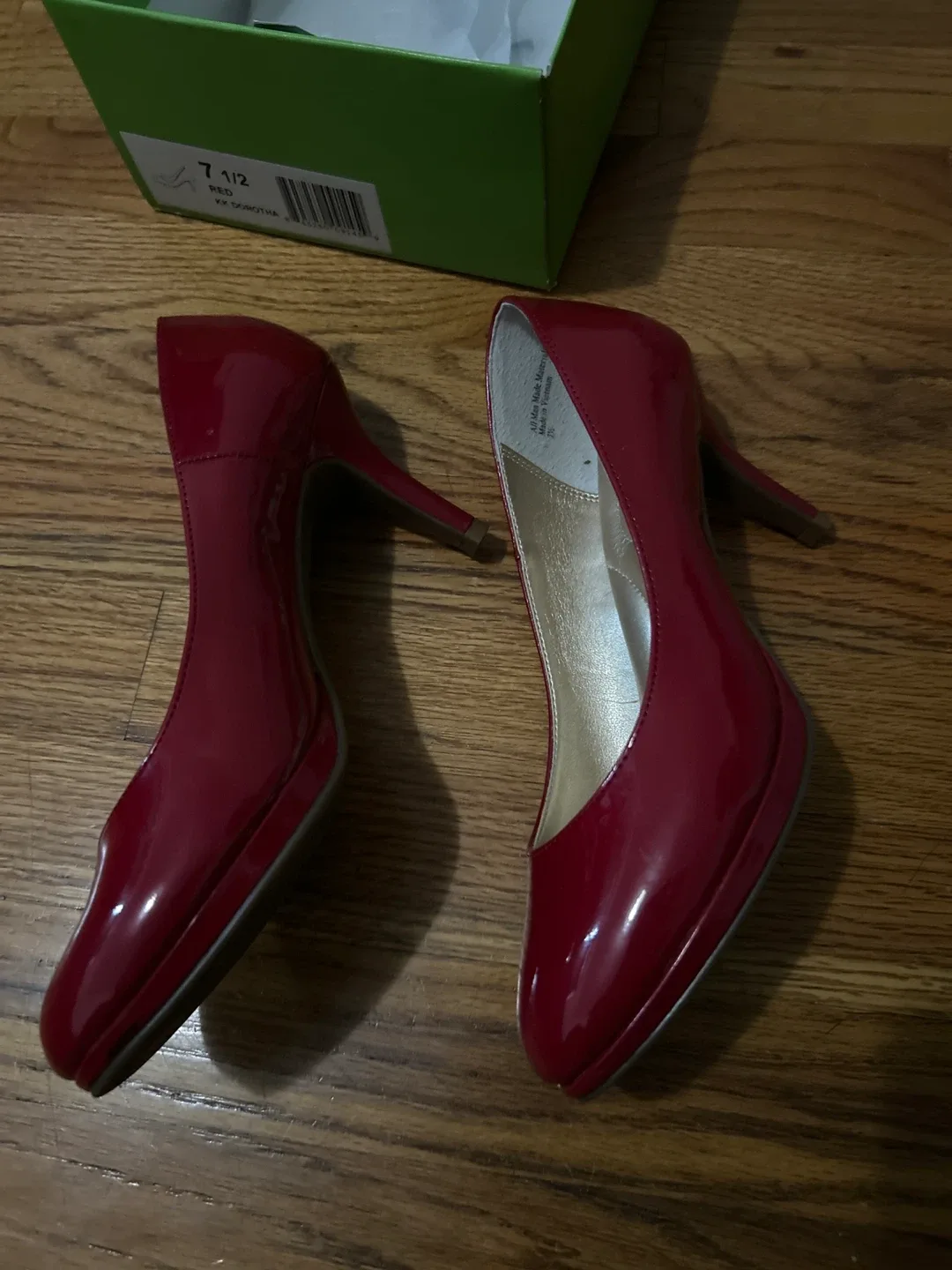 Kelly & Katie Dorotha Red Heels - Size 7.5 image indicator(3)